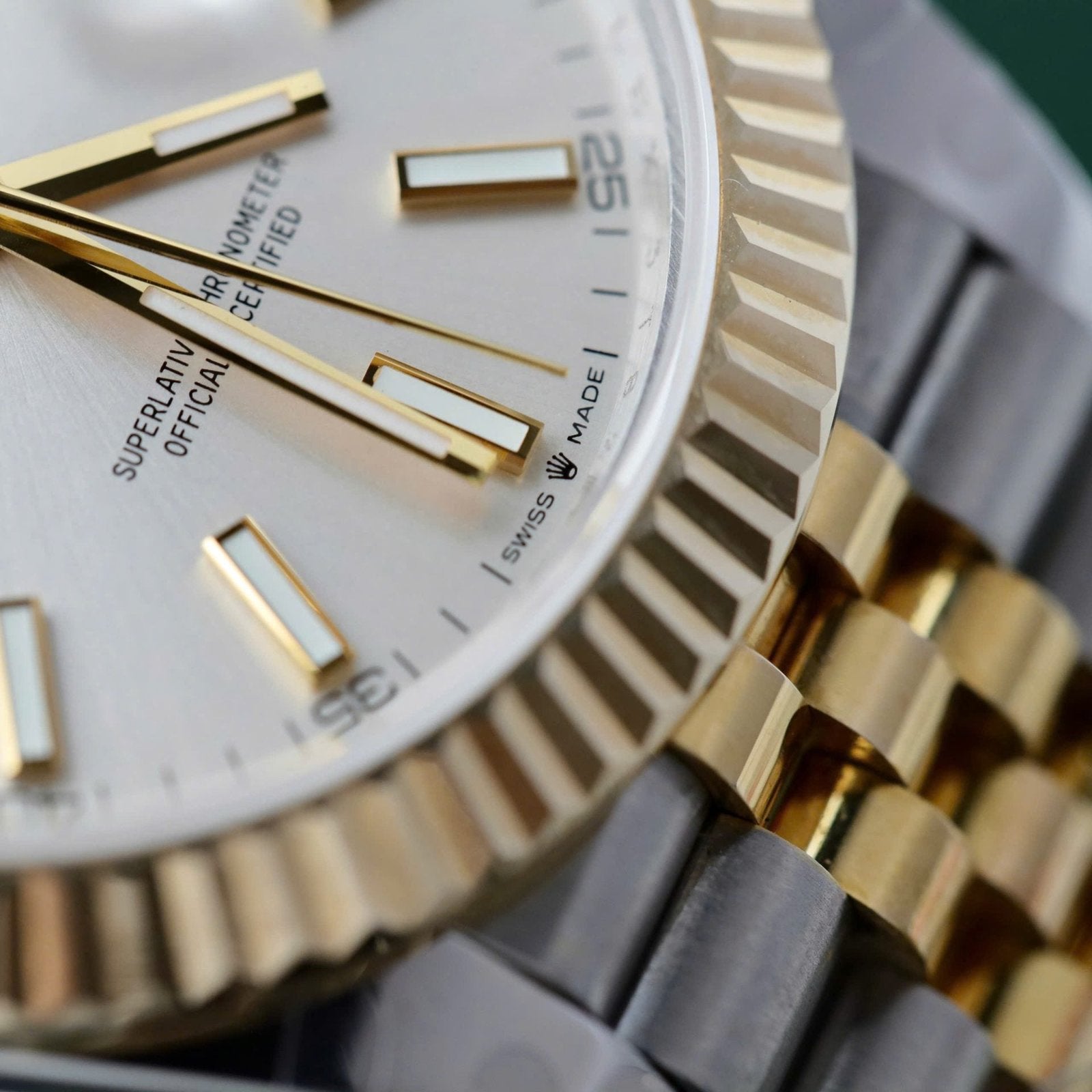 Rolex DateJust Men Good Watch 18K Gold Wrapped 41mm