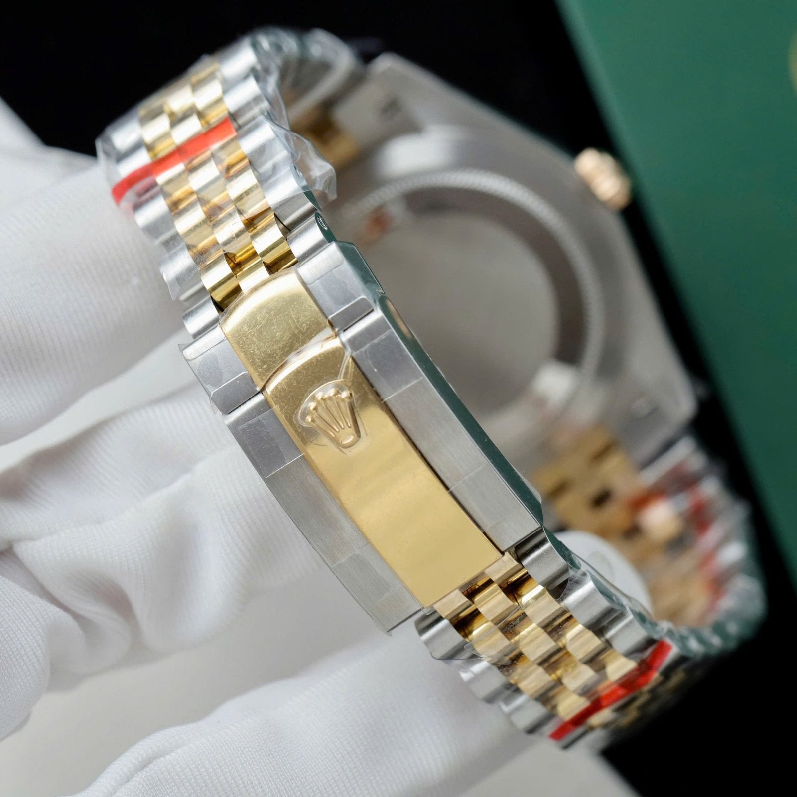Rolex DateJust Men Good Watch 18K Gold Wrapped 41mm