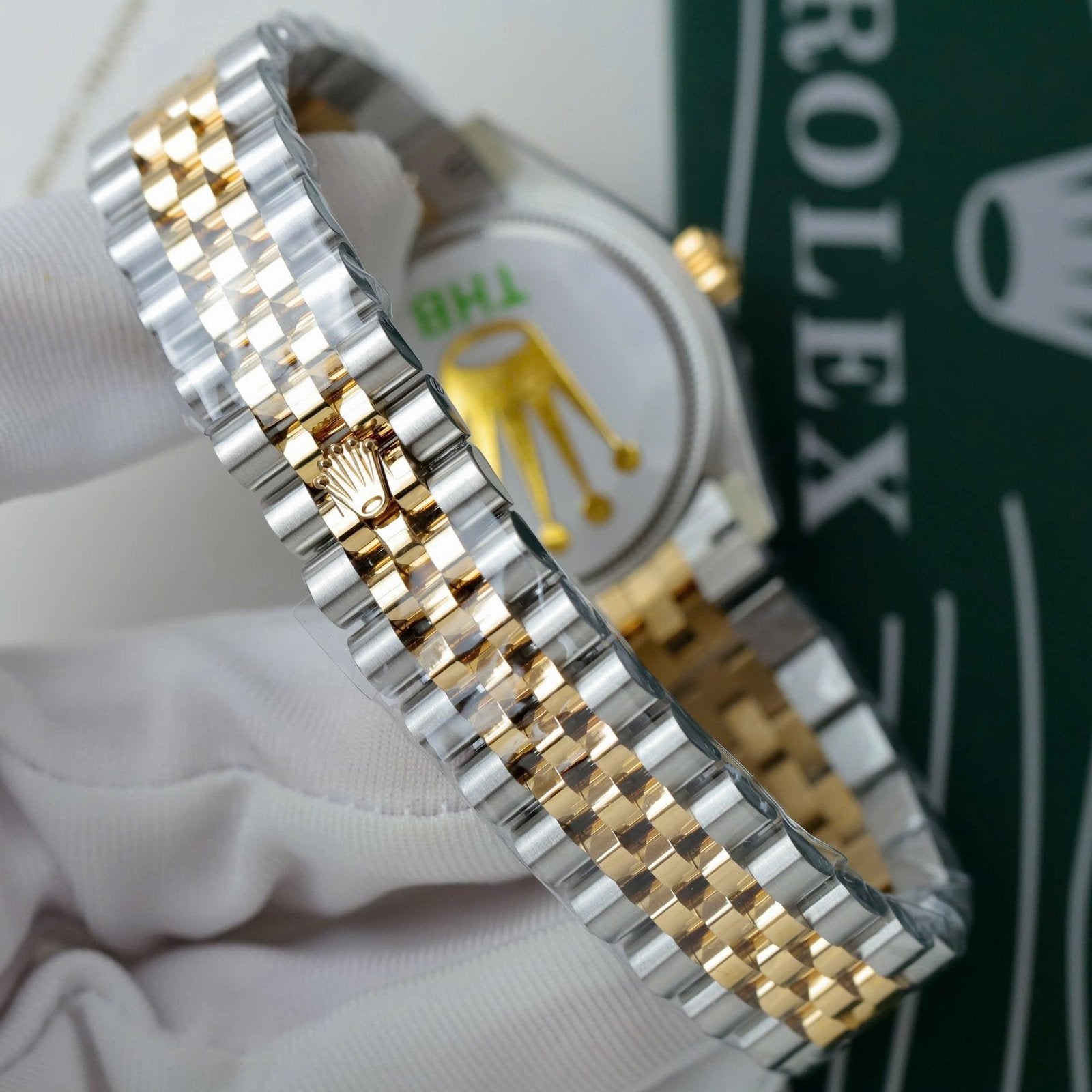 Rolex DateJust Women Dial Mother Of Pearl Watch 31mm