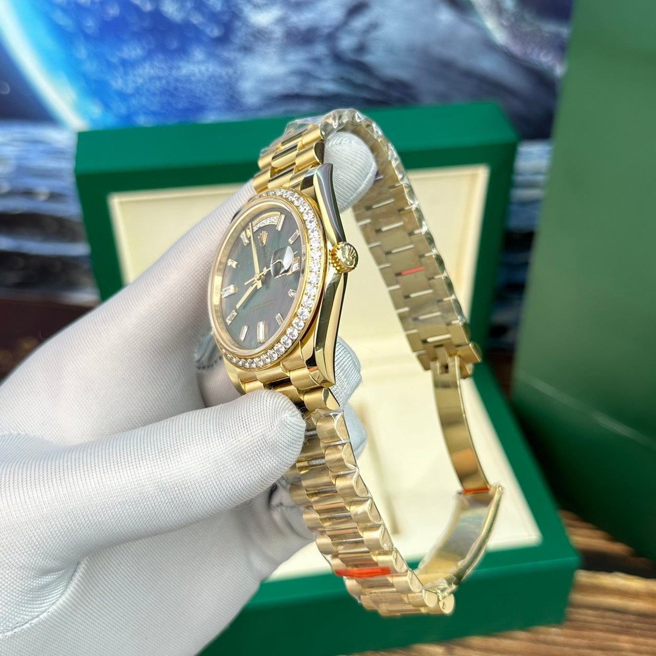 Rolex Day-Date Watch Mother-Of-Pearl Dial With Diamonds 40mm