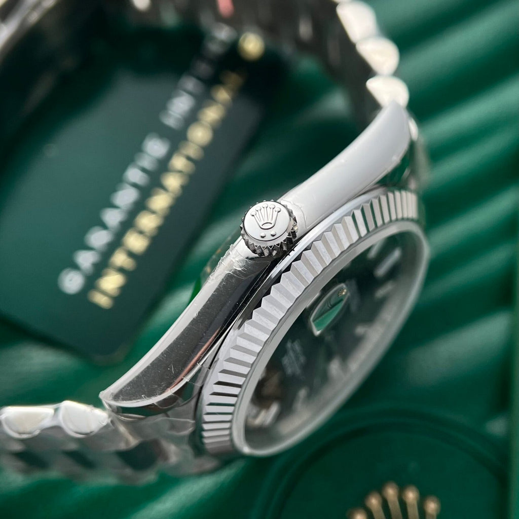 Rolex Watch Day-Date Mother Of Pearl Dial 40mm