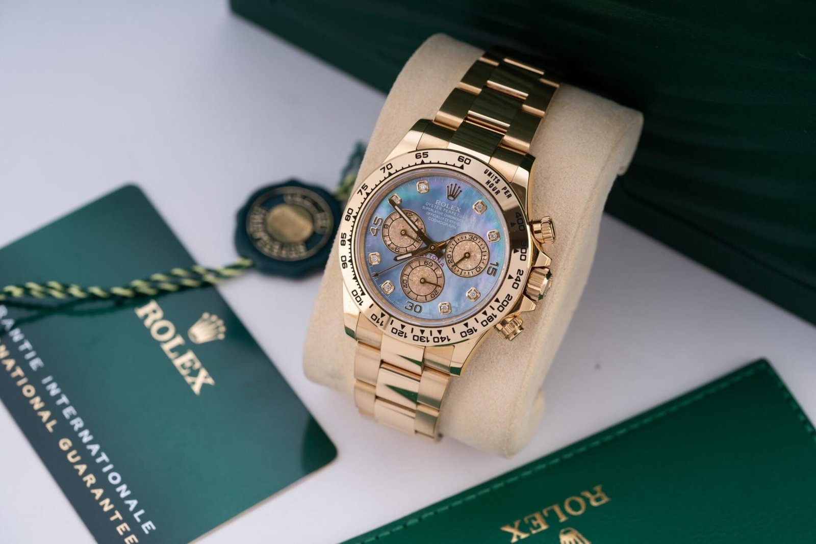 Rolex Daytona 116508 Watch Mother Of Pearl Dial 40mm