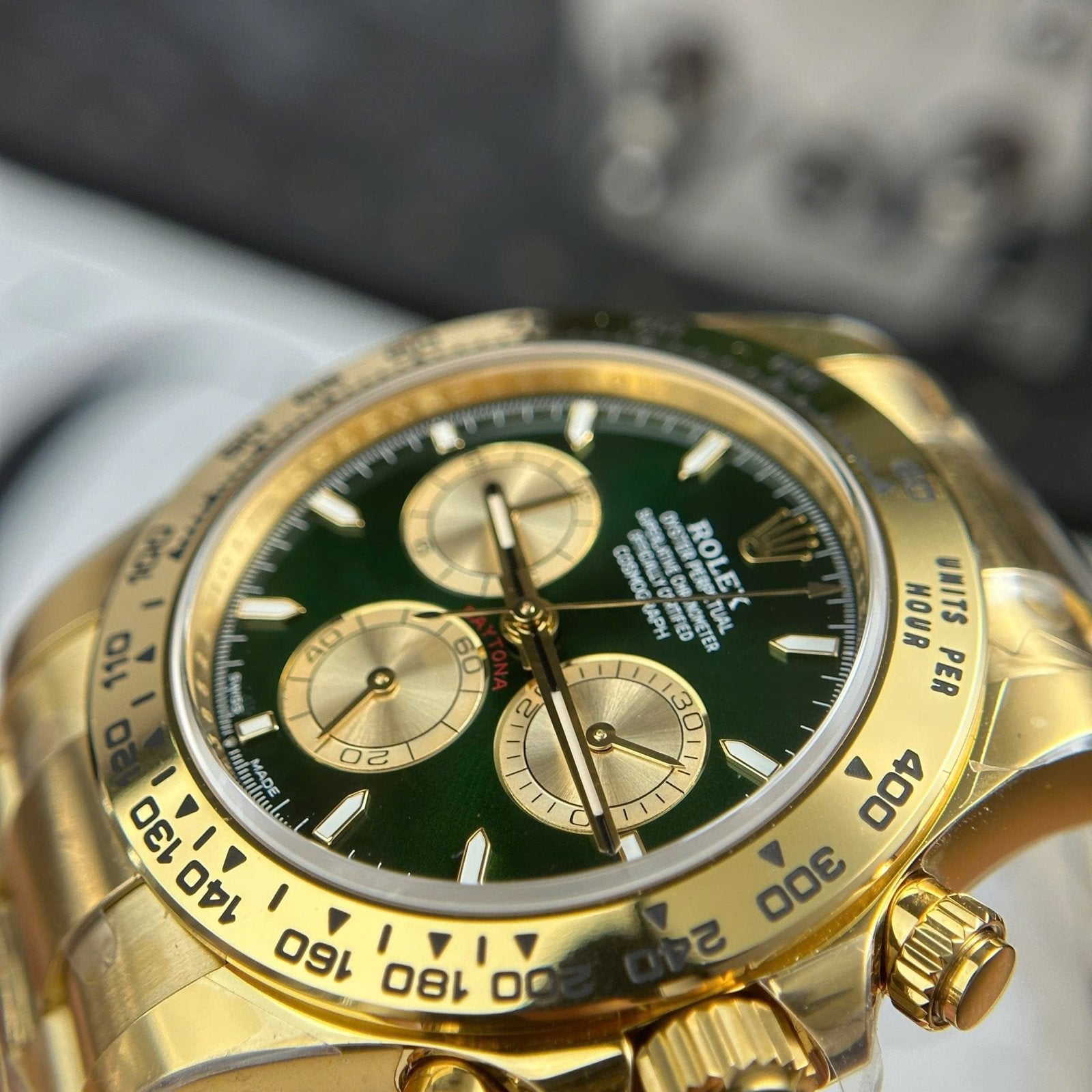 Rolex Daytona 126508 Dial Green Watch Oyter Strap 40mm