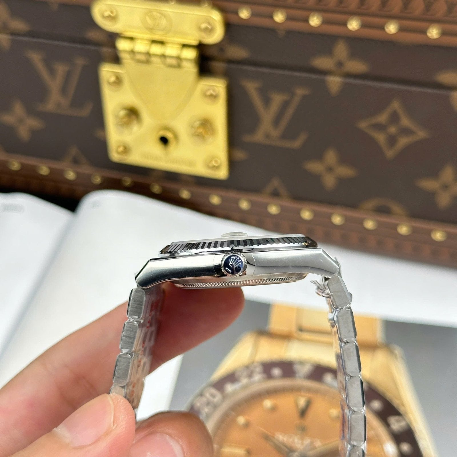 Rolex Land-Dweller 127234 Watch White Dial Honeycomb Pattern 36mm