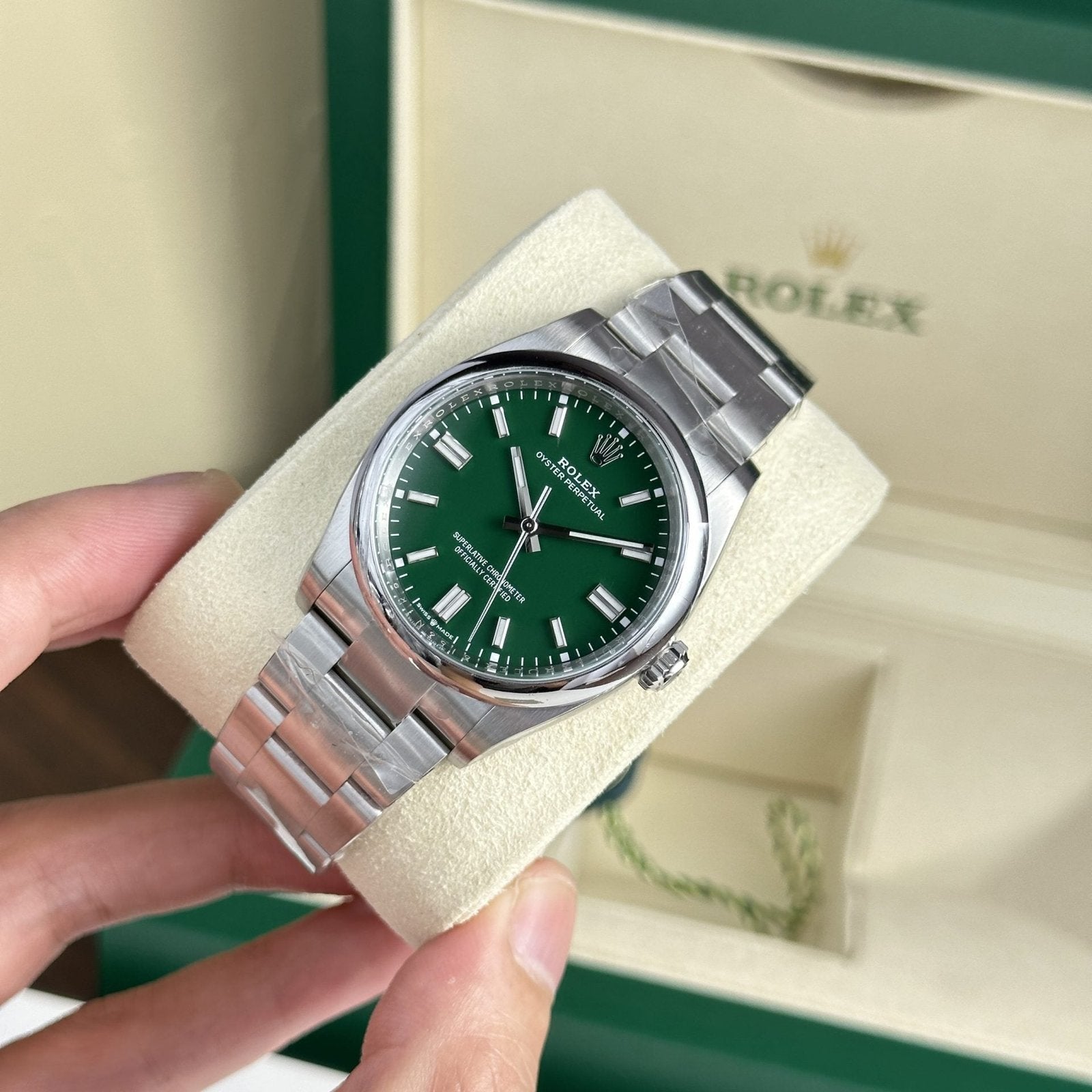 Rolex Watch Oyster Perpetual 126000 Green Dial 36mm