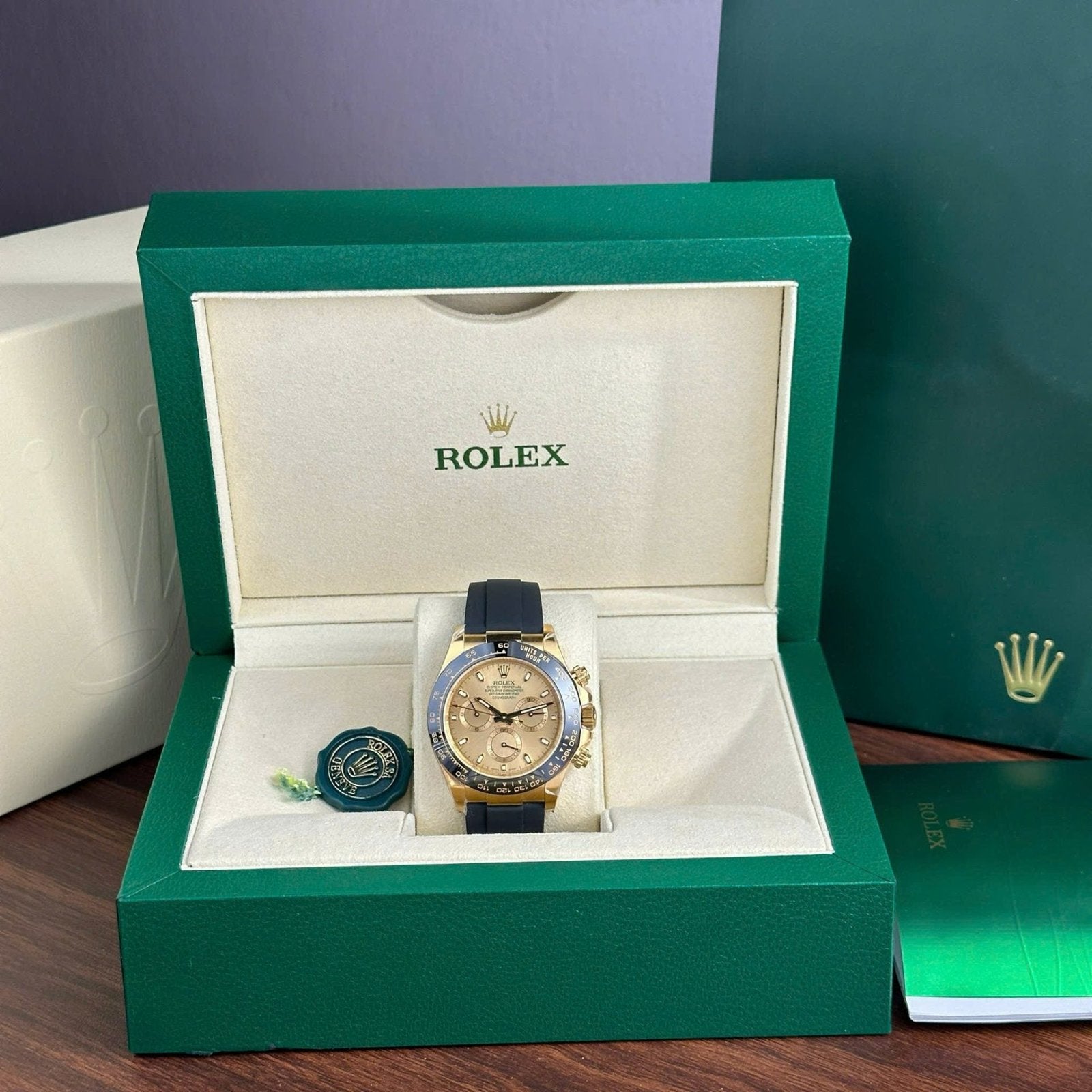 Rolex Daytona 116518LN Watch Dial Yellow Champagne 40mm