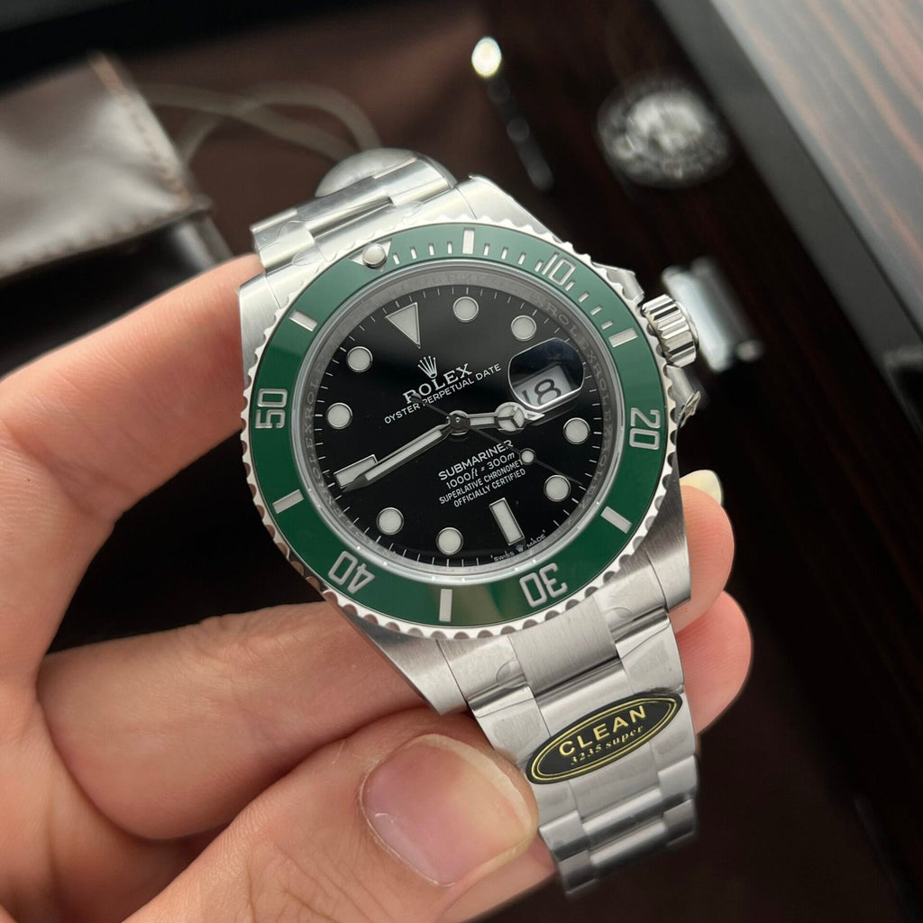 Rolex Watch Submariner 126610LV Stabucks 40mm