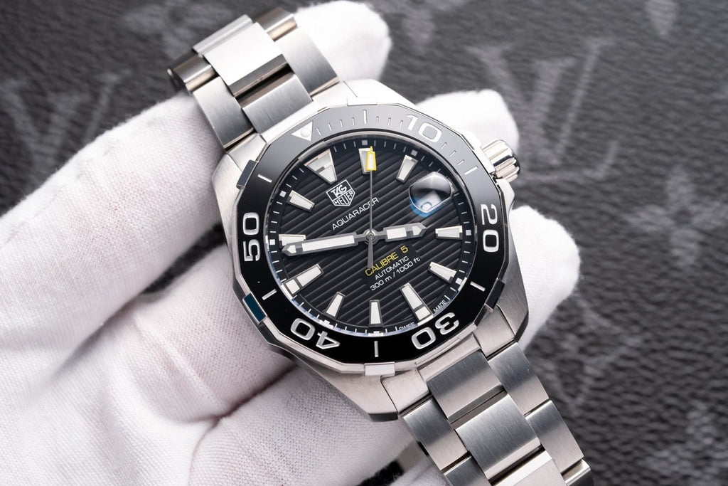 Tag Heuer Aquarace Watch Black Dial Metal Strap 41mm