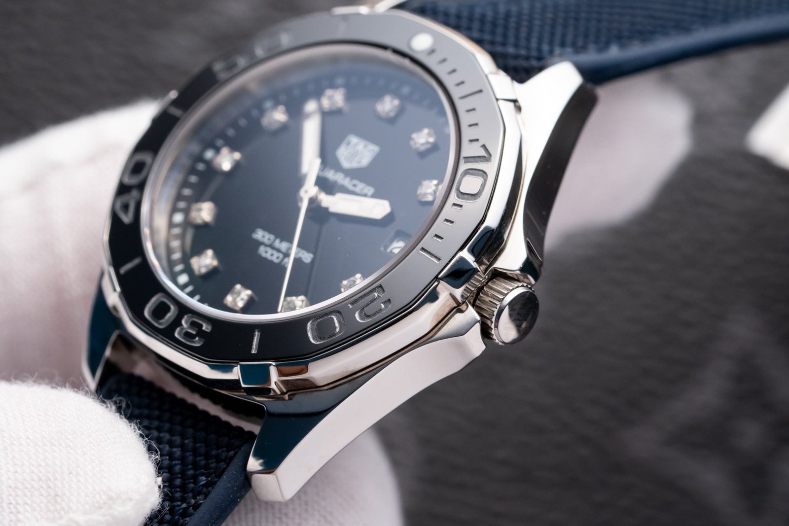 Tag Heuer Aquaracer Watch Mother Of Pearl Dial Leather Strap 35mm