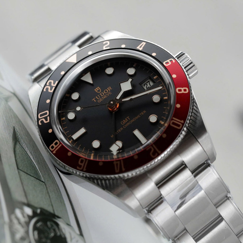 Tudor Watch Black Bay GMT Men’s Black Dial Metal Strap 39mm