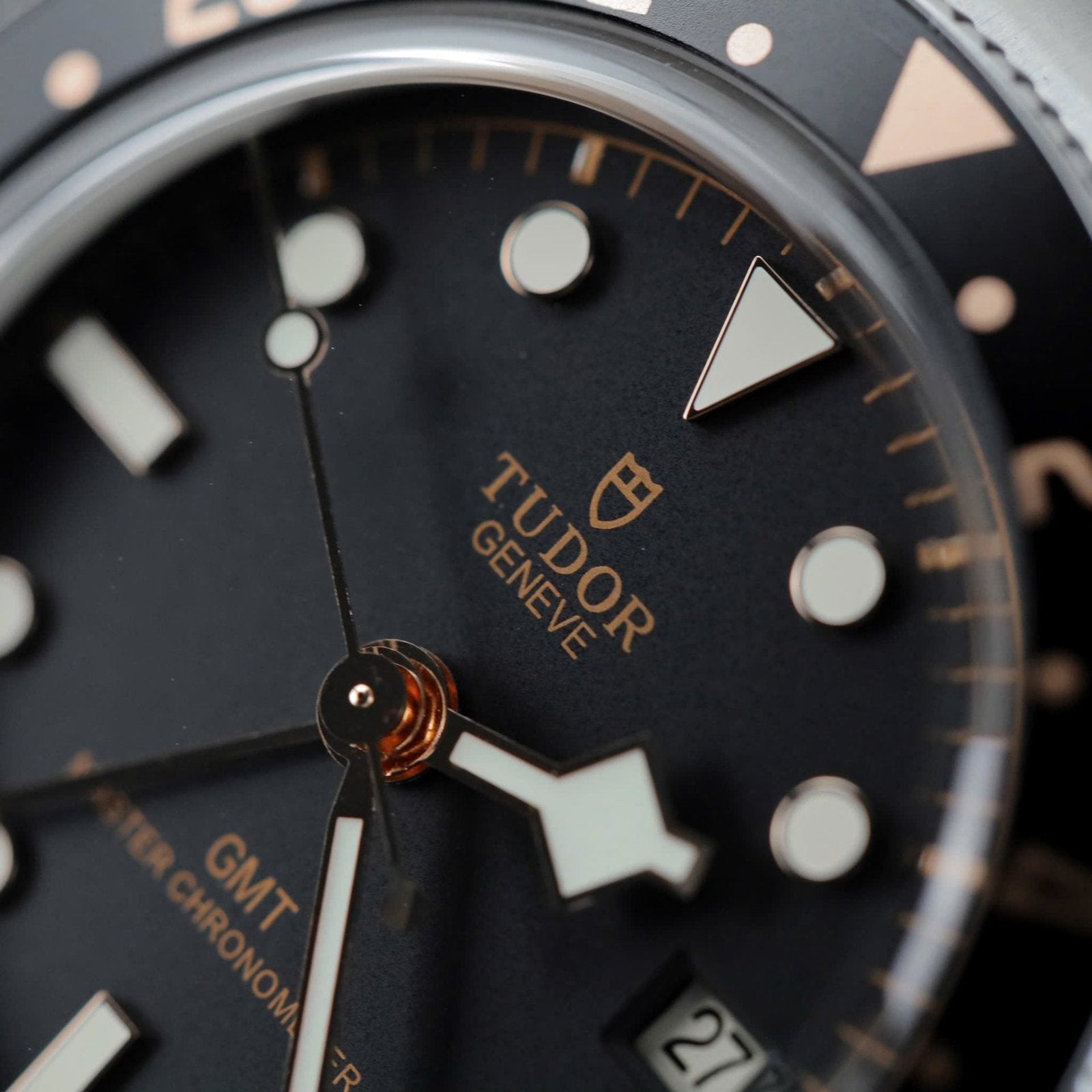 Tudor Watch Black Bay GMT Men’s Black Dial Metal Strap 39mm