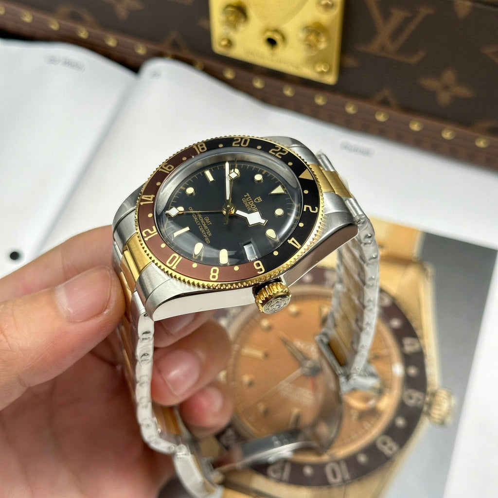 Tudor Watch Black Bay GMT S&amp;G M79833MN Black Dial Metal Strap 41mm