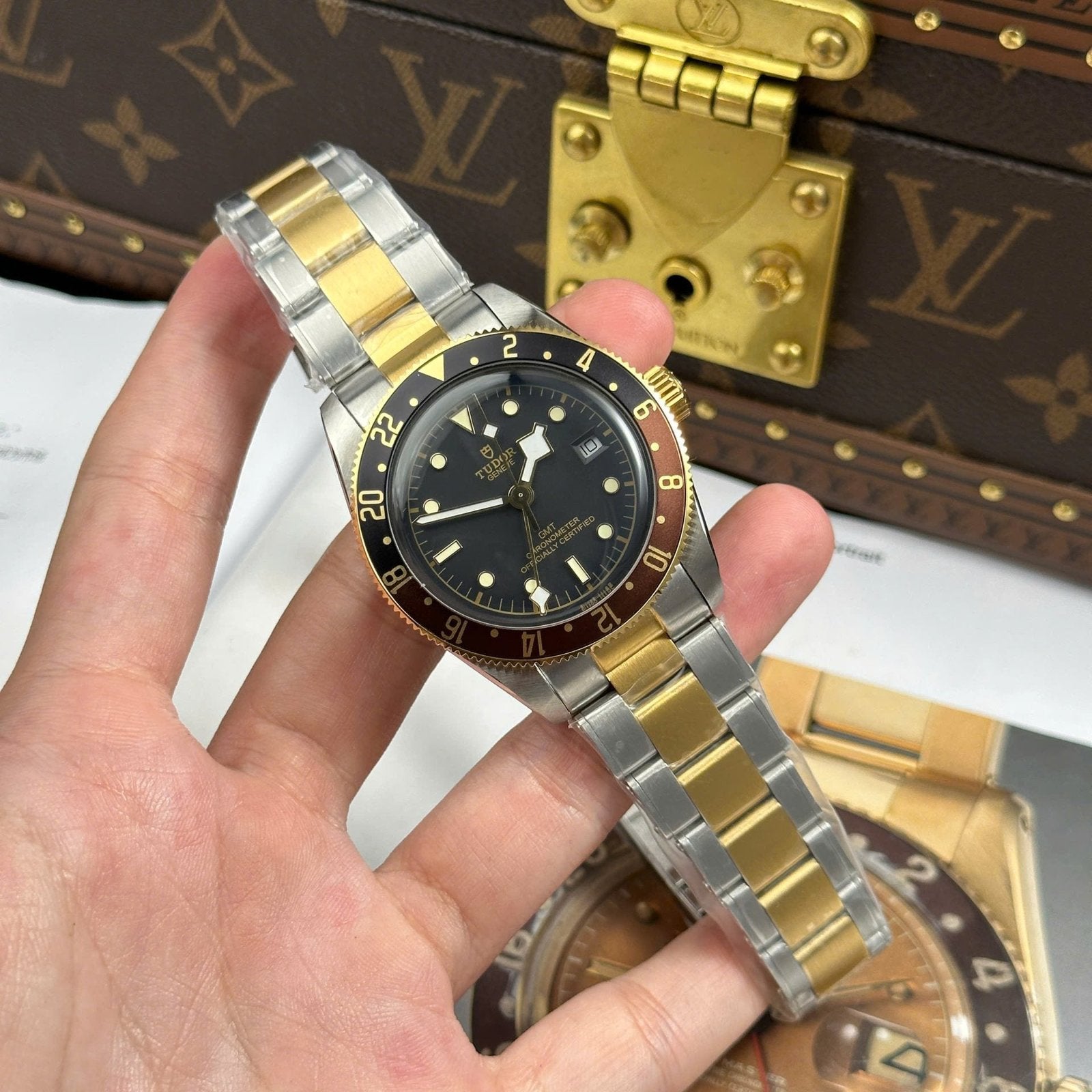 Tudor Watch Black Bay GMT S&amp;G M79833MN Black Dial Metal Strap 41mm