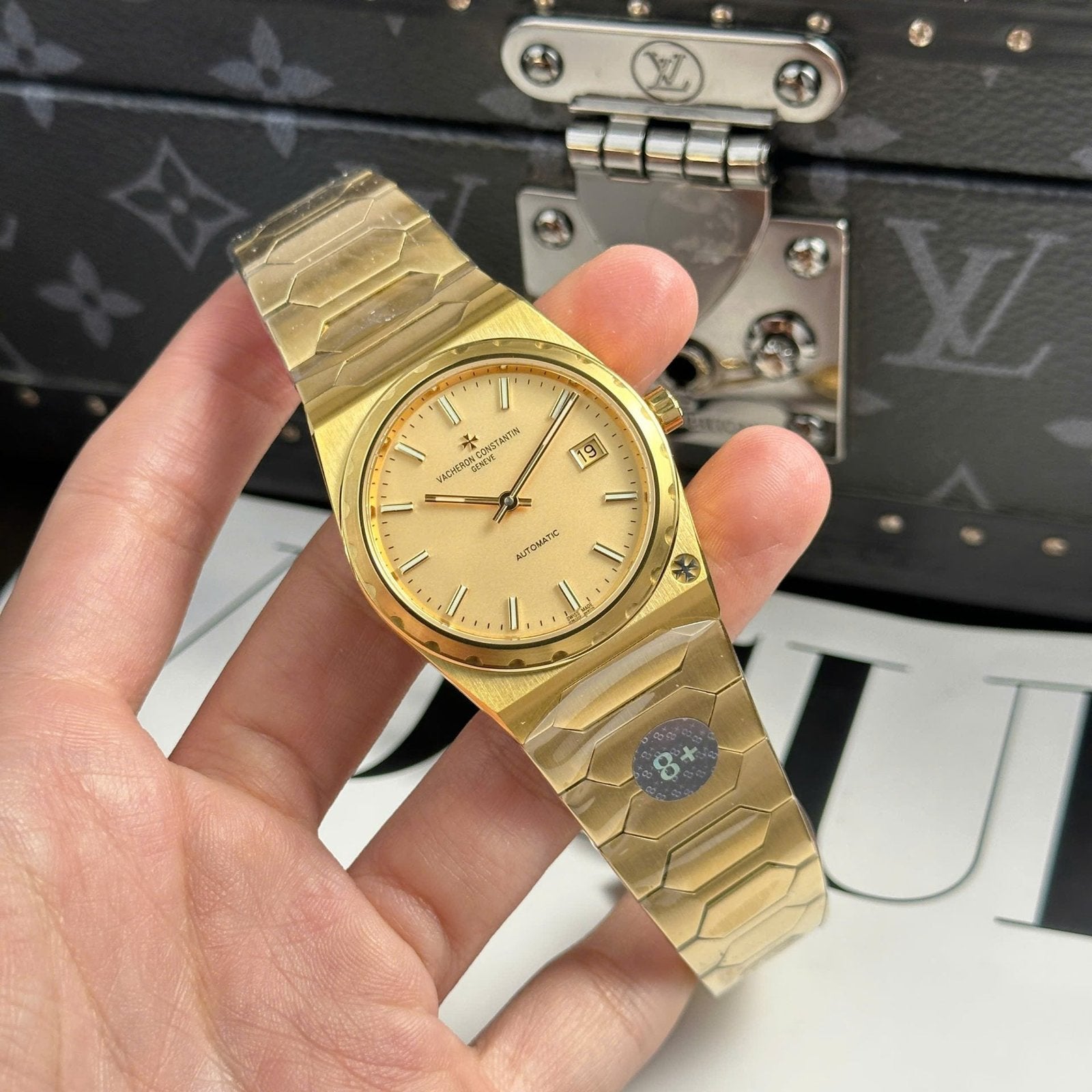 Vacheron Constantin Historiques 222 Watch Yellow 37mm