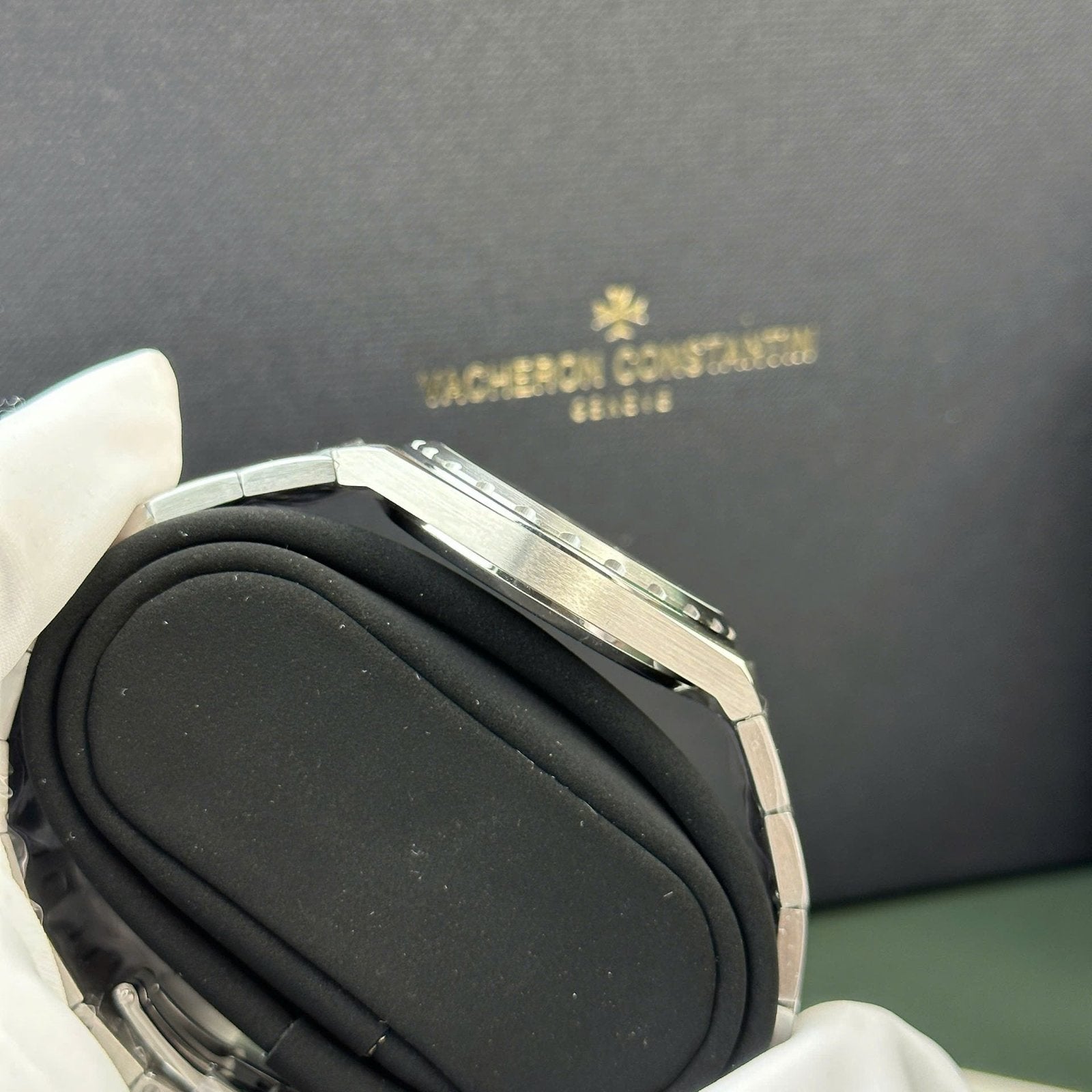 Vacheron Constantin Historiques 222 Watch Black Dial 37mm