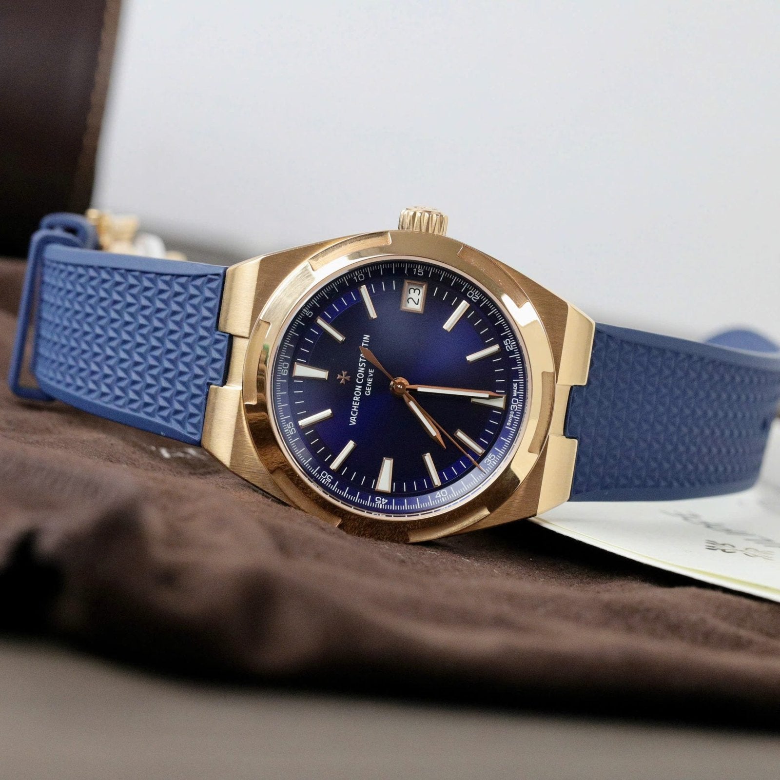 Vacheron Constantin Overseas 4500V Dial Blue Watch Gold Wrapped 41mm