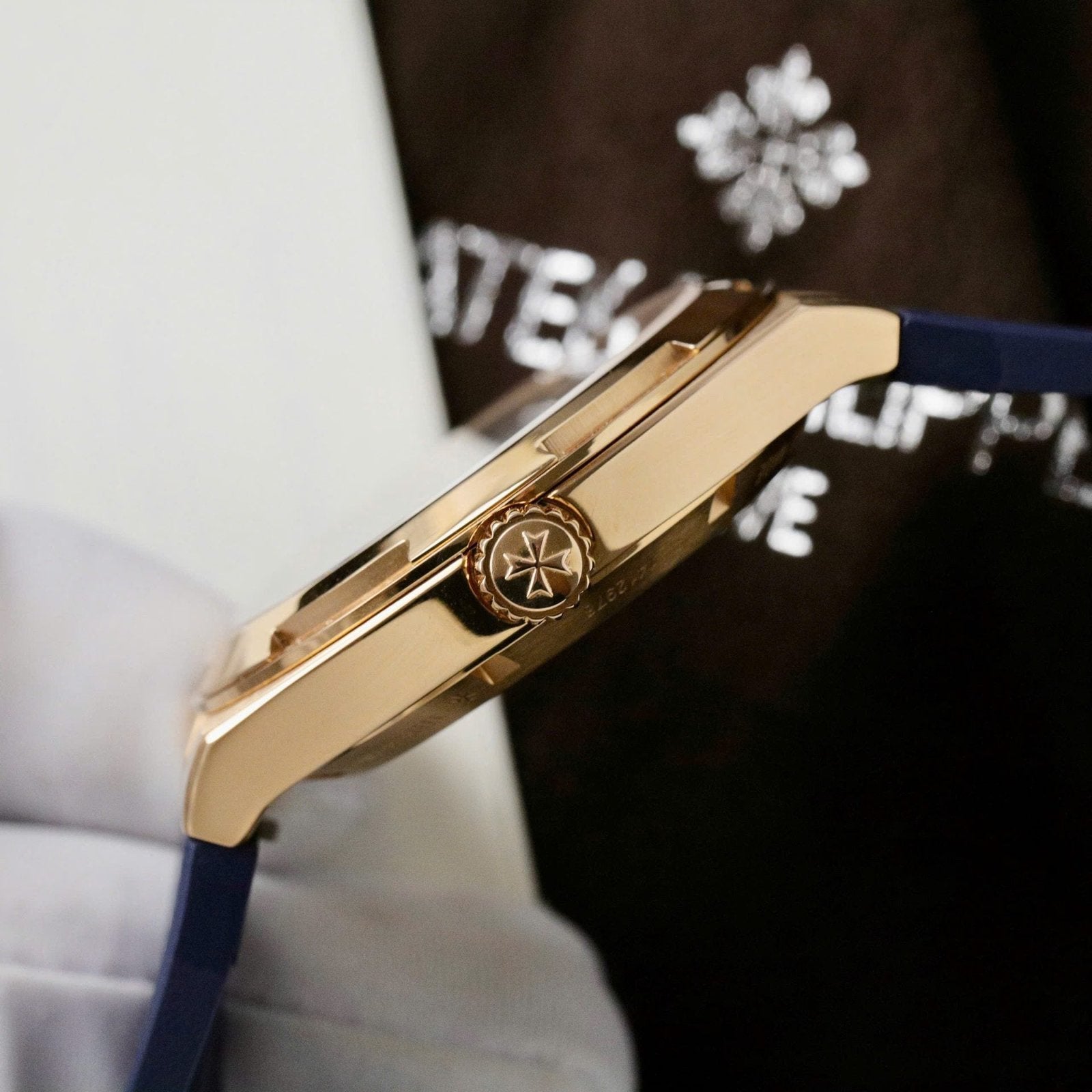Vacheron Constantin Overseas 4500V Dial Blue Watch Gold Wrapped 41mm