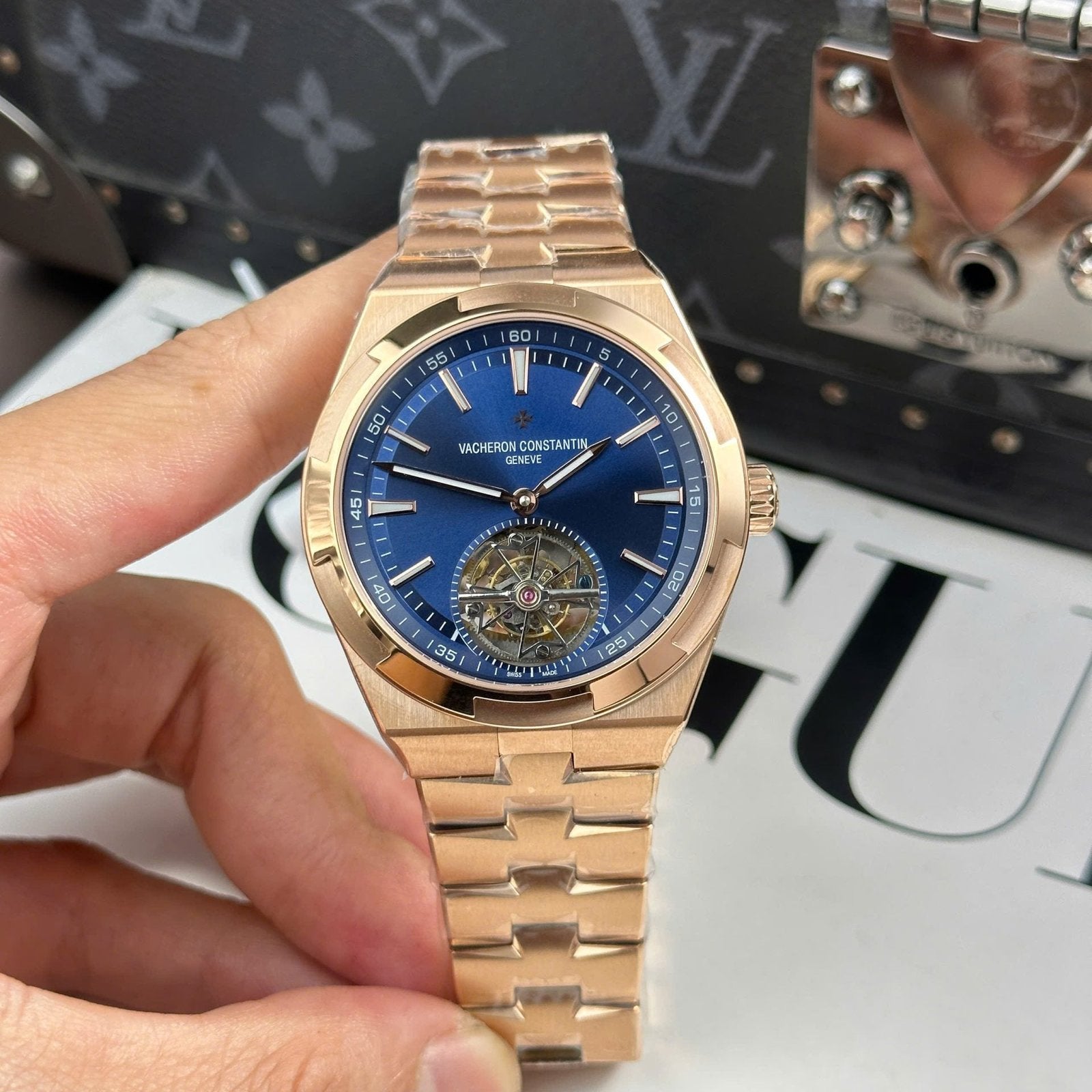 Vacheron Constantin 6000V Tourbillon Watch 42.5mm