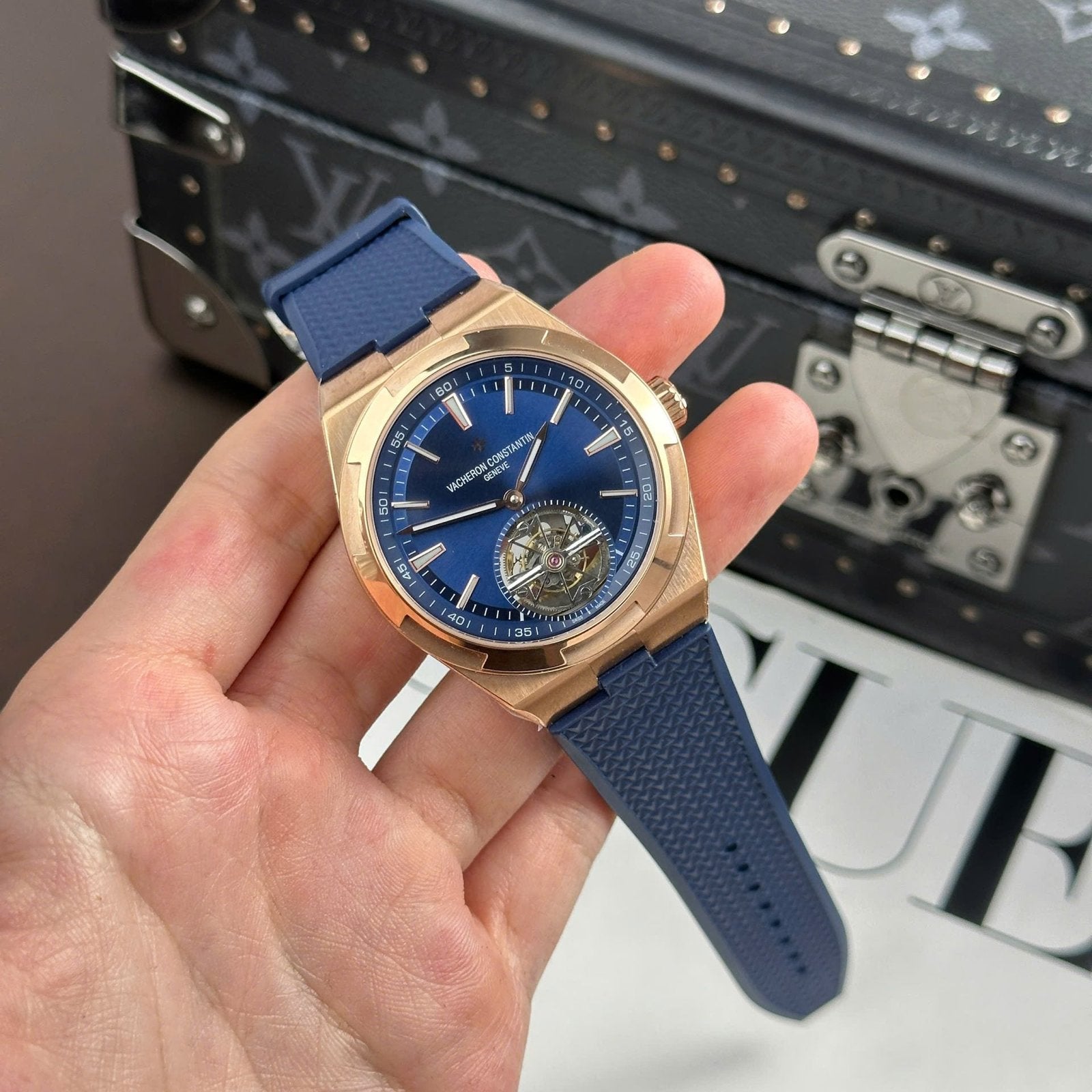 Vacheron Constantin 6000V Tourbillon Watch 42.5mm
