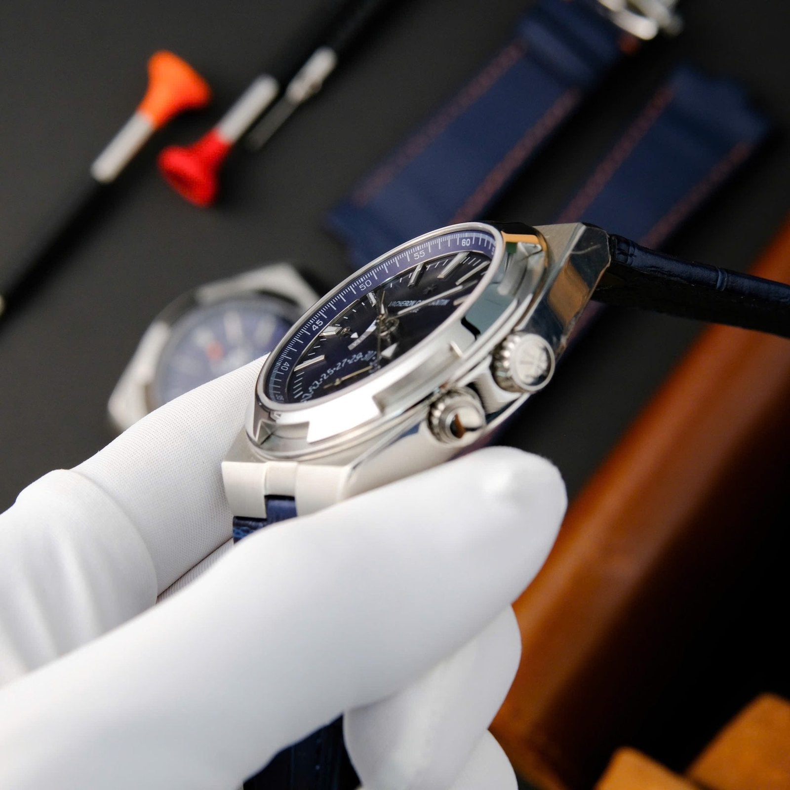 Vacheron Constantin Overseas Dual Time 7900V Watch Blue Dial 41mm