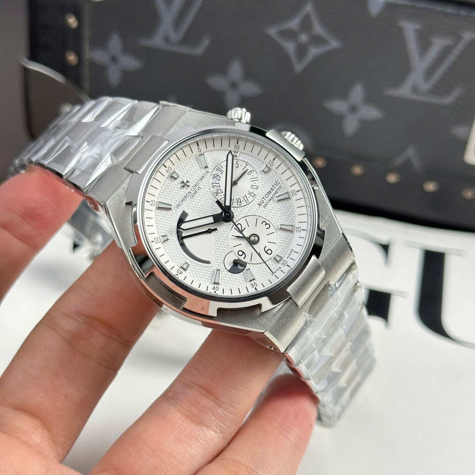 Vacheron Constantin Watch Overseas Dual Time 47450 White 42mm