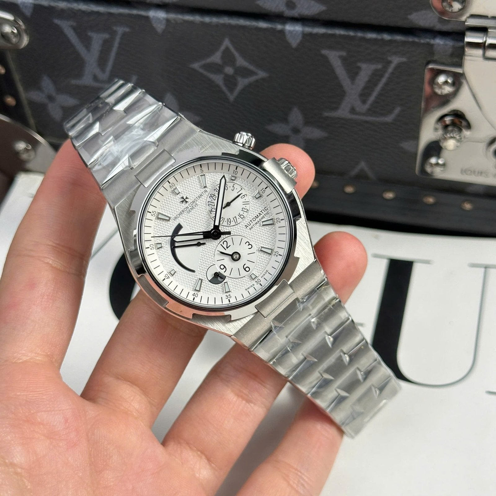 Vacheron Constantin Watch Overseas Dual Time 47450 White 42mm