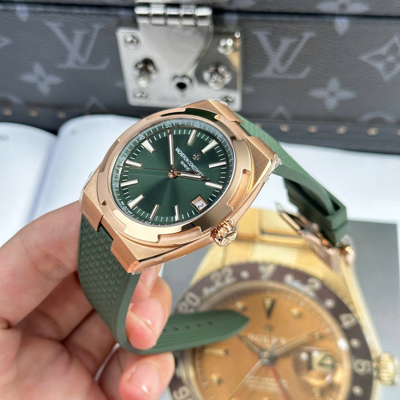 Vacheron Constantin Watch 4500V Green Dial Rubber Strap 41mm