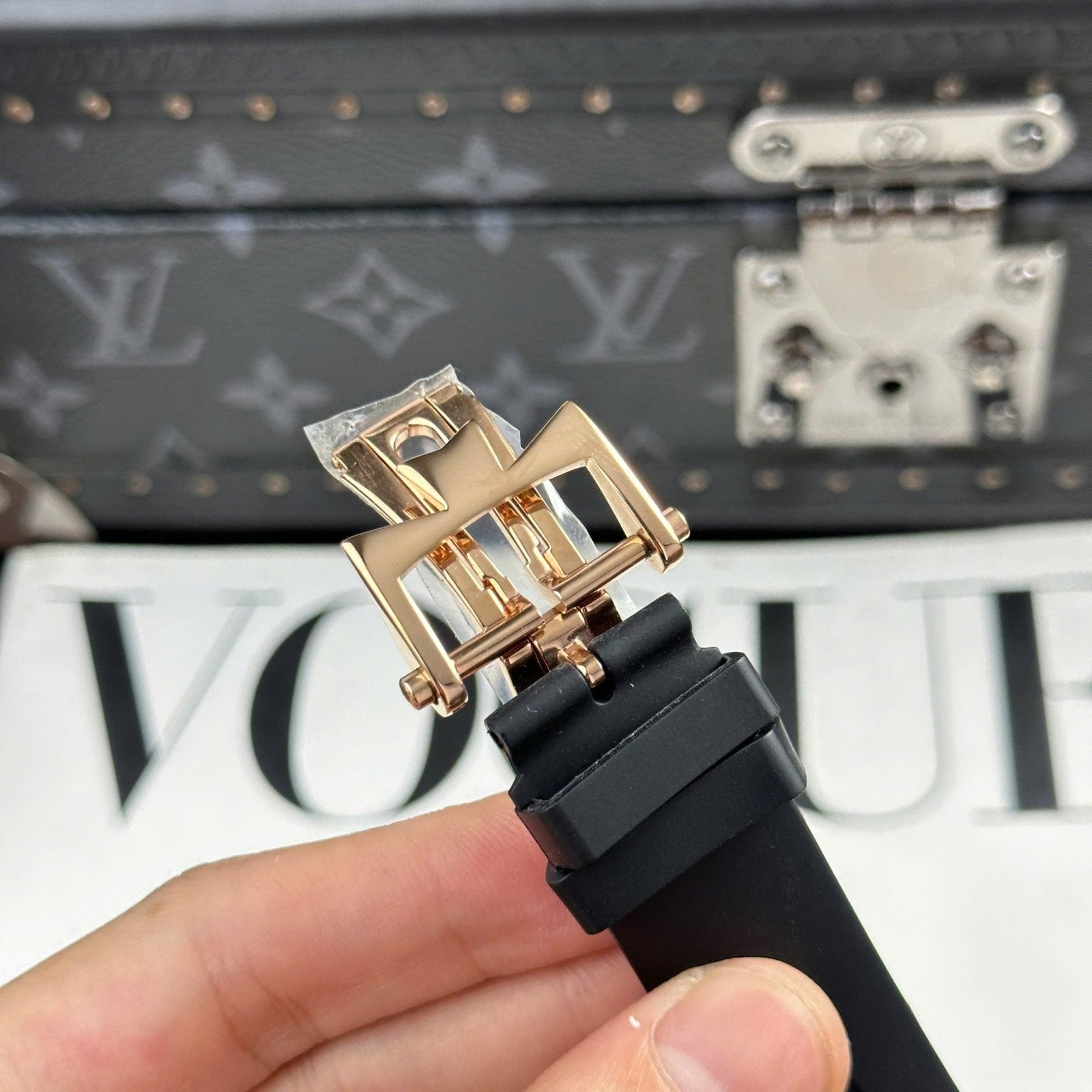 Vacheron Constantin Watch Overseas Dual Time 47450 White Dial Rubber Strap 42mm