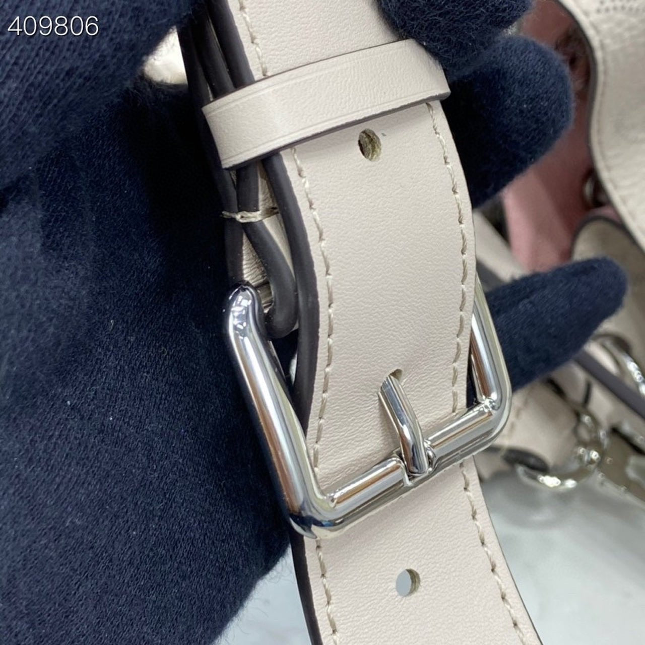 Louis Vuitton Muria Bag 22cm Mahina Calfskin Leather Spring/Summer Collection M57526 Mist