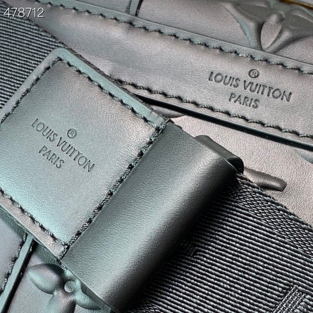 Louis Vuitton Trunk Slingbag Bag 20cm Monogram Seal Cowhide Canvas Spring/Summer Collection M57952, Black
