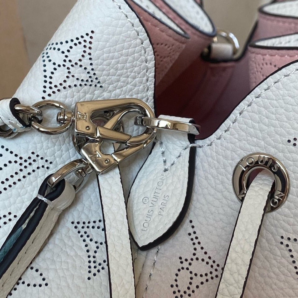 Louis Vuitton Bella Bucket Bag 22cm Mahina Calfskin Leather Spring/Summer Collection M57856 Light Pink