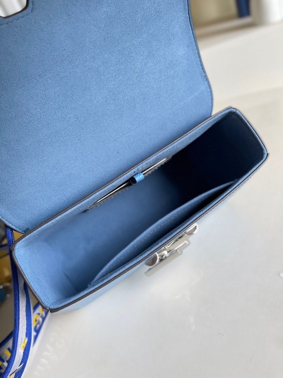 Louis Vuitton Twist MM Bag 23cm Epi Canvas Leather Spring/Summer Collection M57505 Blue
