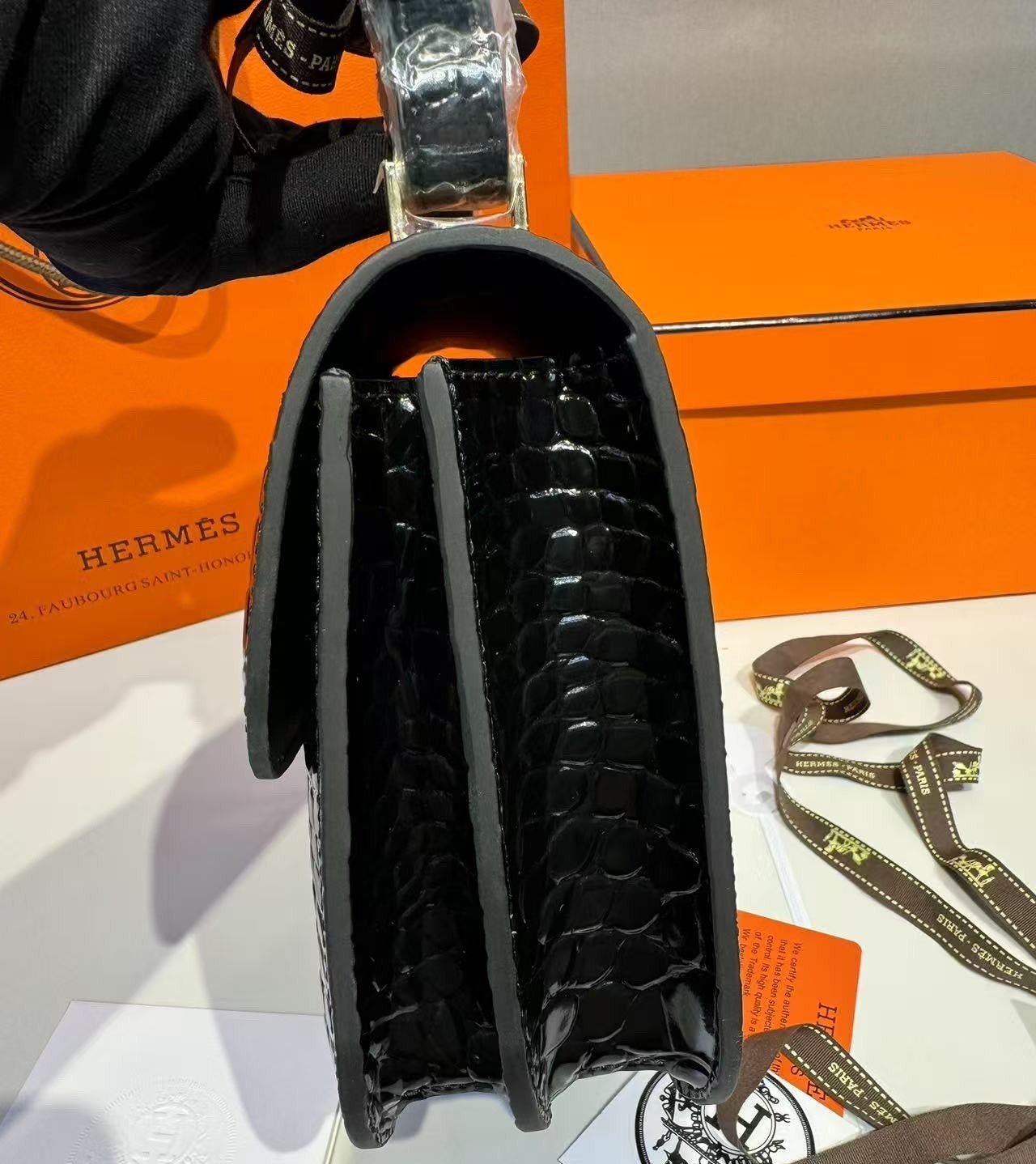 Hermes Constance 23 Pattern Crocodile Black For Women, Women’s Handbags, Shoulder Bag 9in/23cm