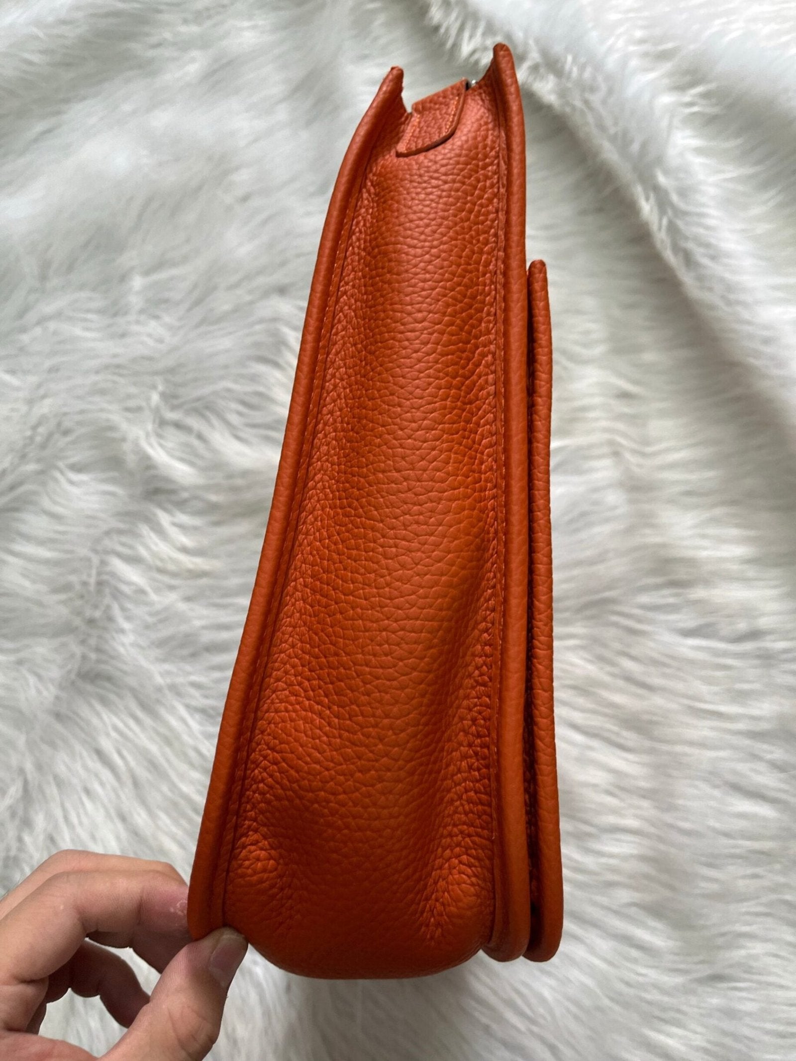 Hermes Evelyne III 29 Bag Orange With Silver-Toned Hardware For Women, Women’s Shoulder And Crossbody Bags 11.4in/29cm H056277CC9J