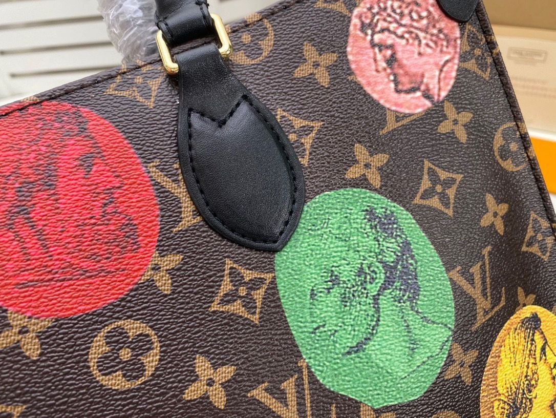 Louis Vuitton x Fornasetti Onthego MM Monogram Cameo 35Cm