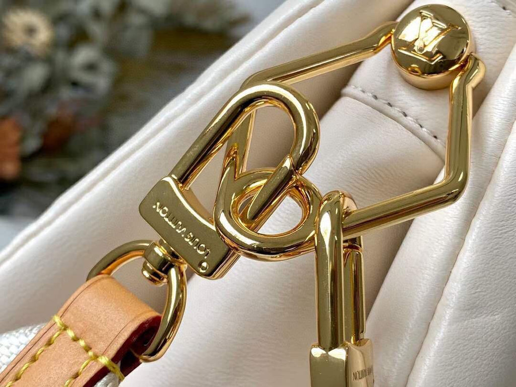 Louis Vuitton Coussin PM Monogram 10.2 Inches White