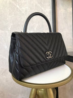 Chanel Maxi Flap Bag 29 cm Black