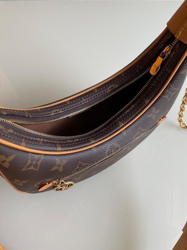 Louis Vuitton Loop Monogram Canvas 23cm
