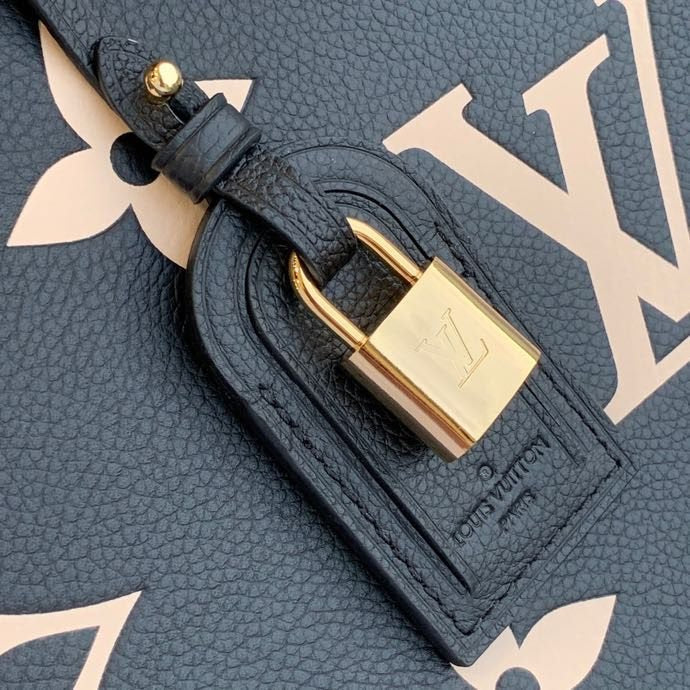 Louis Vuitton Petit Palais 29cm