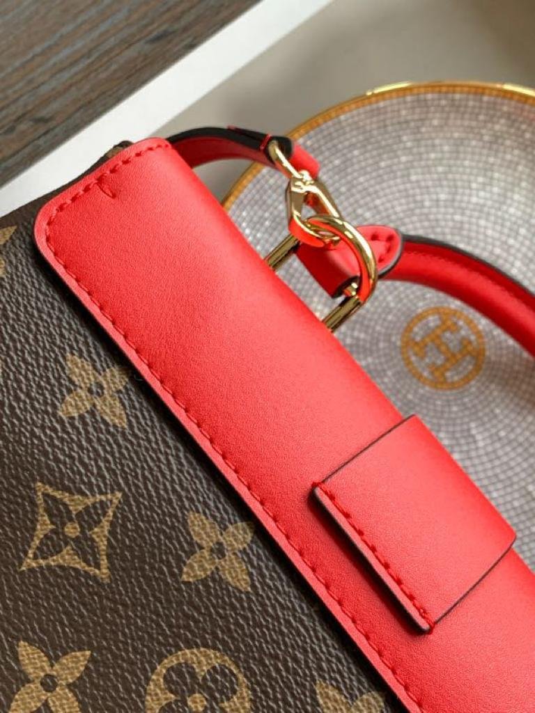 Louis Vuitton Locky BB Monogram Canvas 20cm