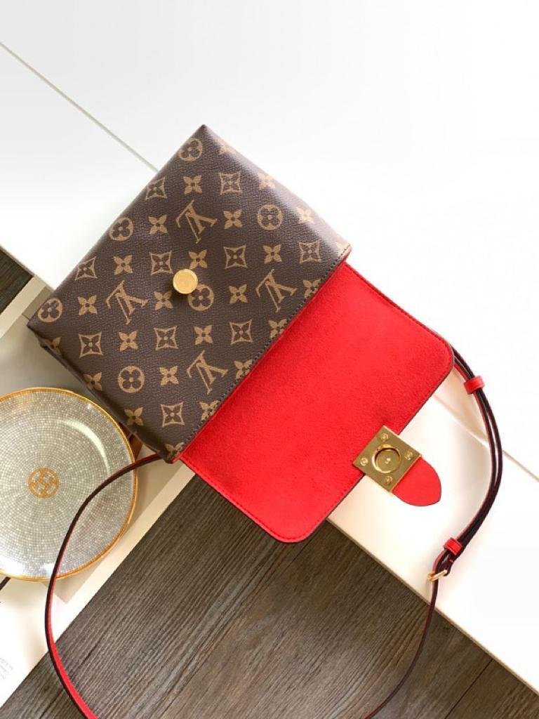 Louis Vuitton Locky BB Monogram Canvas 20cm