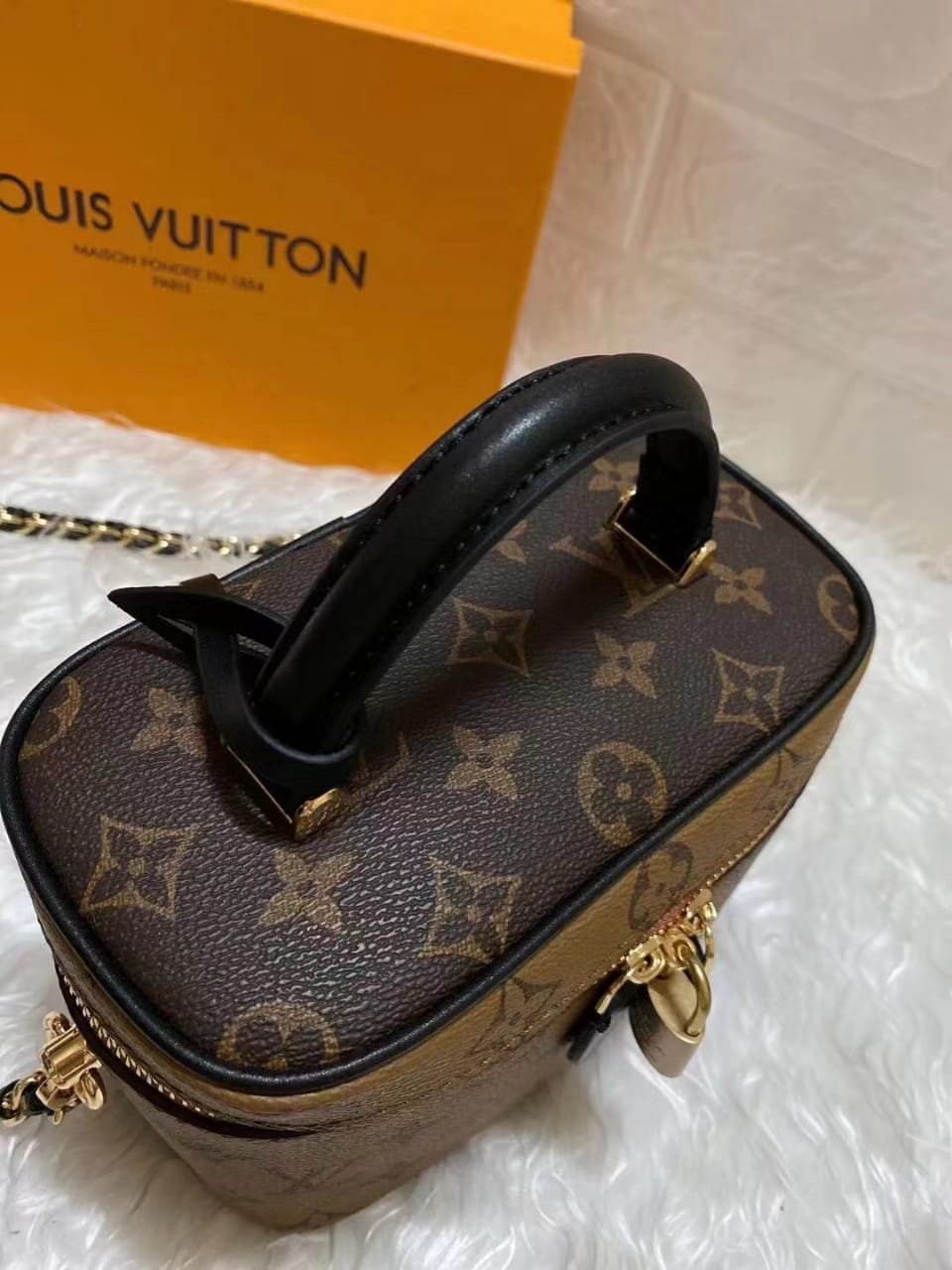 Louis Vuitton Nice BB Vanity Case Bag Monogram Reverse Canvas Fall/Winter Collection M53369, Brown