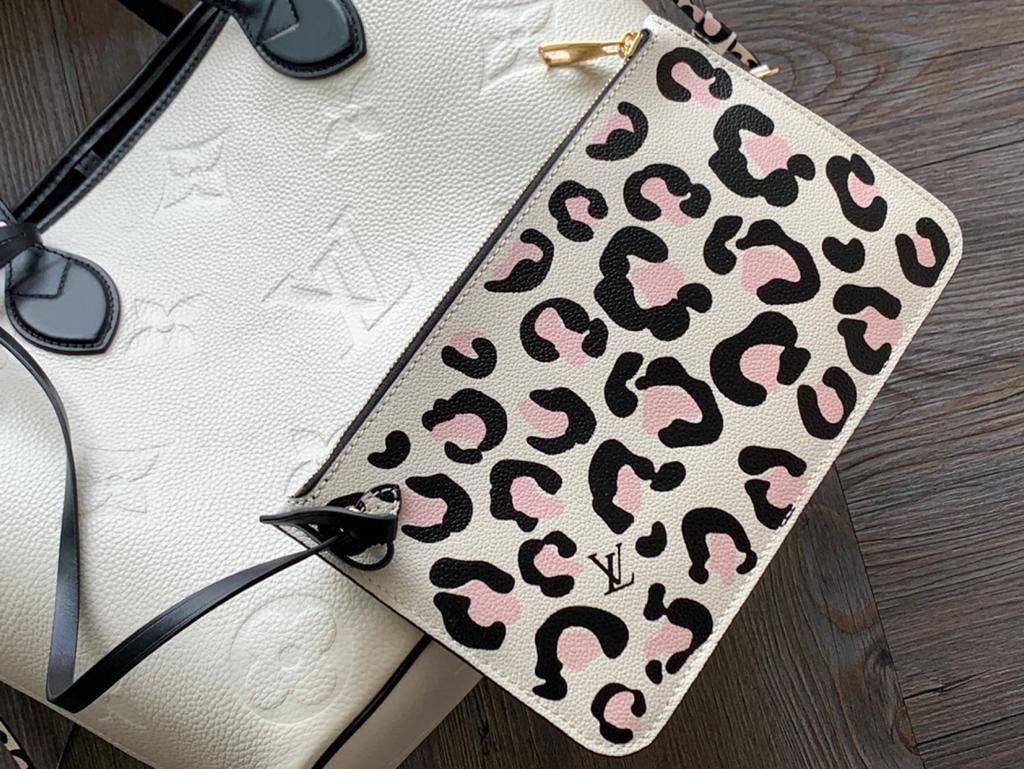 Louis Vuitton Neverfull MM Monogram Empreinte 31cm White