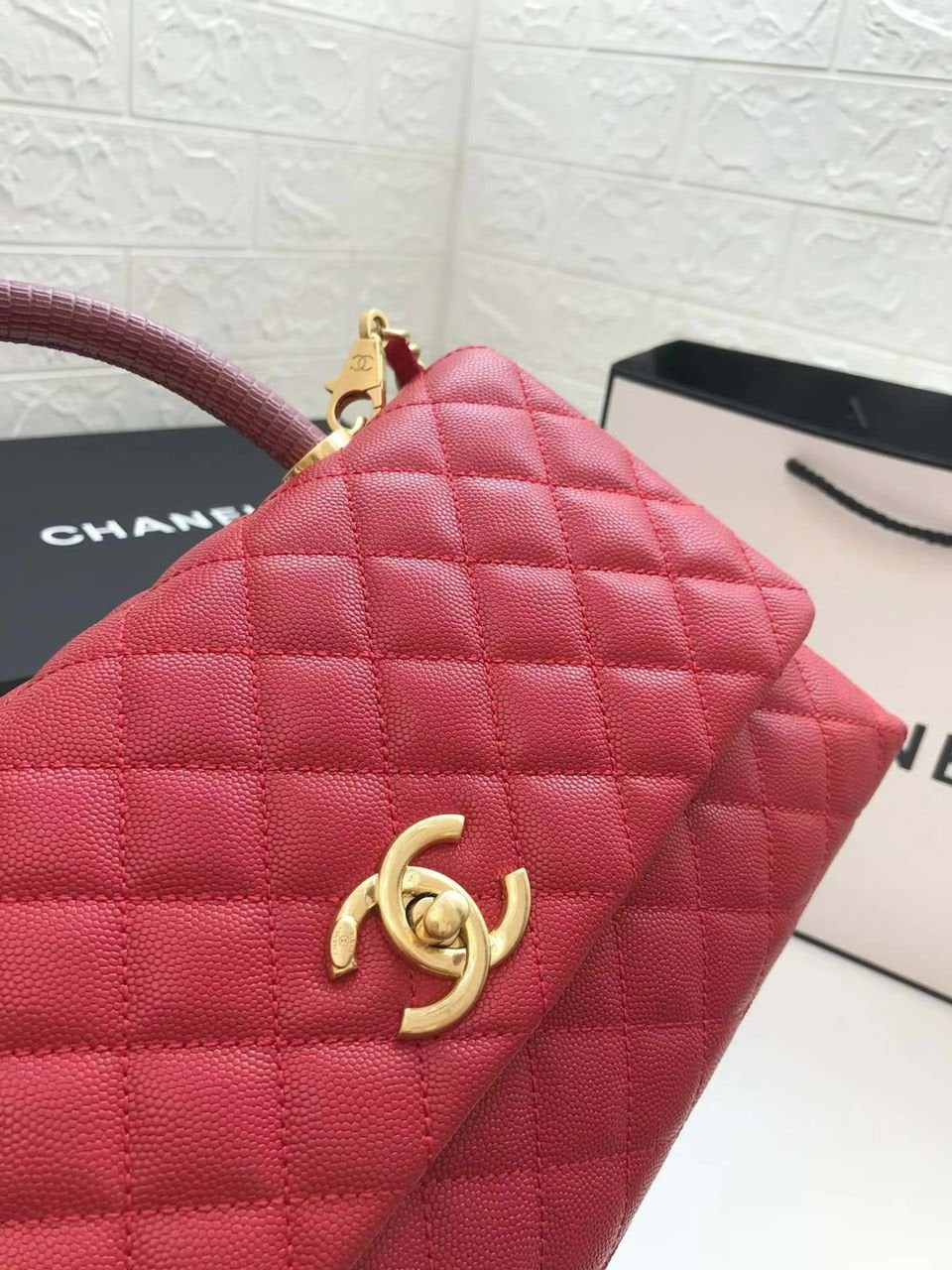 Chanel Coco Handle Quilted Lizard Handle Bag 30cm Caviar Leather Gold Hardware Spring/Summer Act 1 Collection, Red