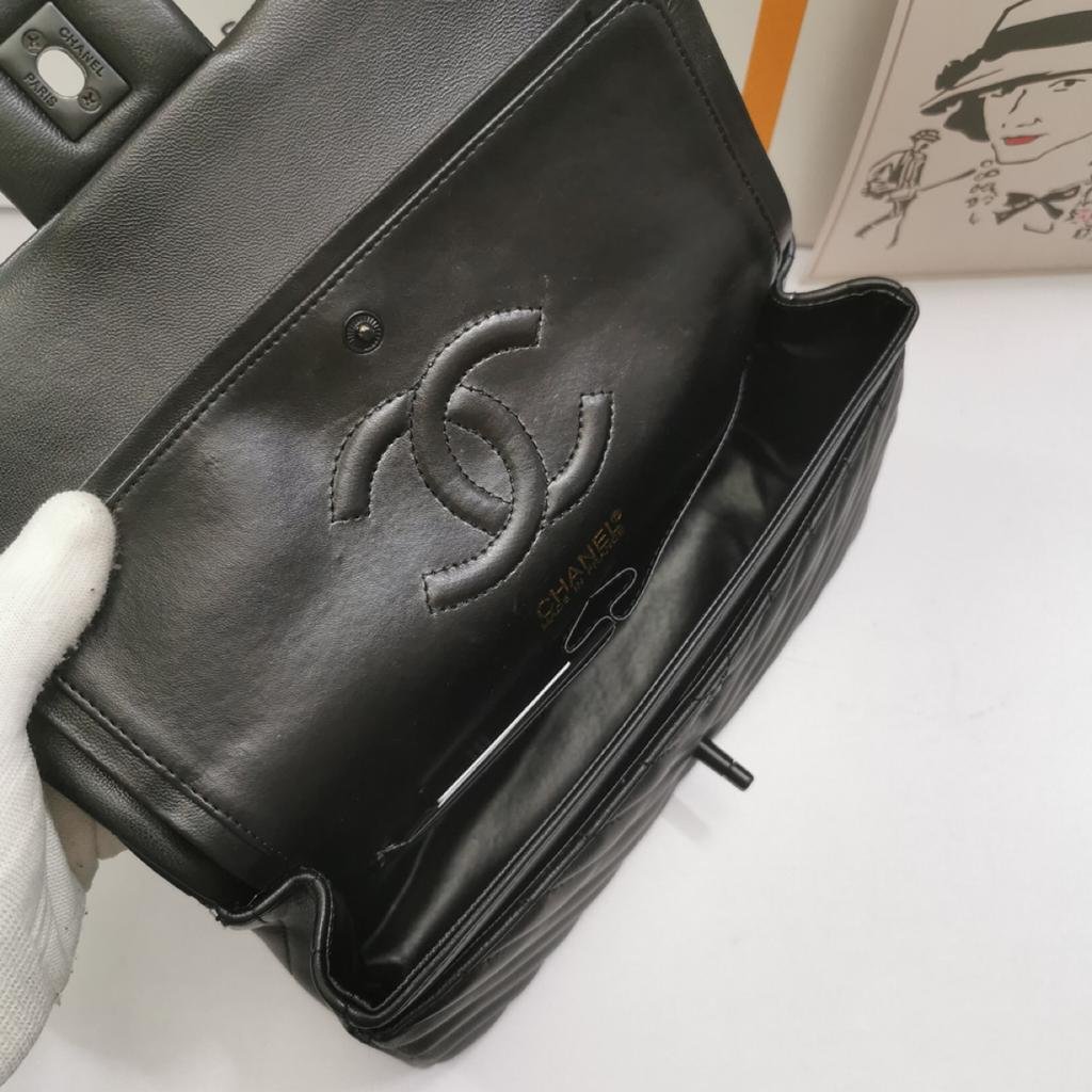 Chanel Flap Bag Black 26cm