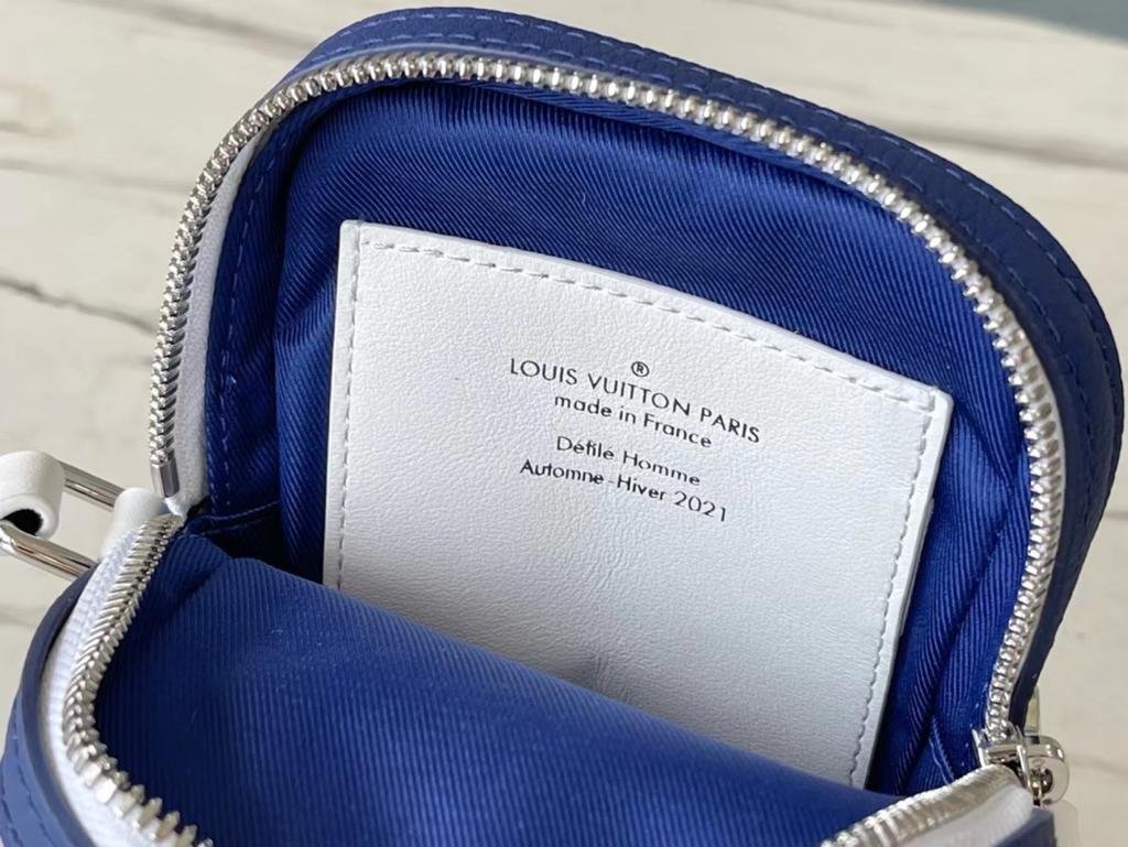 Louis Vuitton Crossbody Bag Blue 17cm
