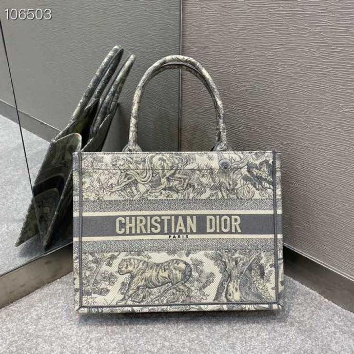 Christian Dior White Handle Bag 37cm