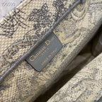 Christian Dior White Handle Bag 37cm