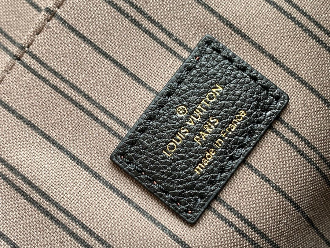 Louis Vuitton Pochette Métis Handbag M41487 29cm Black