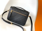 Louis Vuitton Pochette Métis Handbag M41487 29cm Black